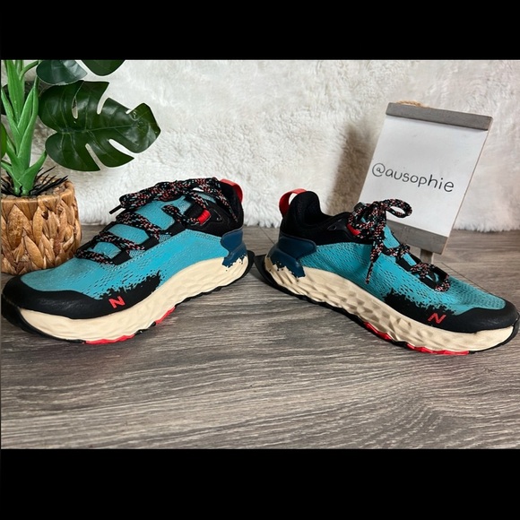 New Balance Fresh Foam Hierro v5 Blue Cream Red Running Shoe Vibram Soul size 5 - Picture 5 of 15
